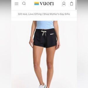 NWT- Vuori Clementine Short 2.0- Black- XS